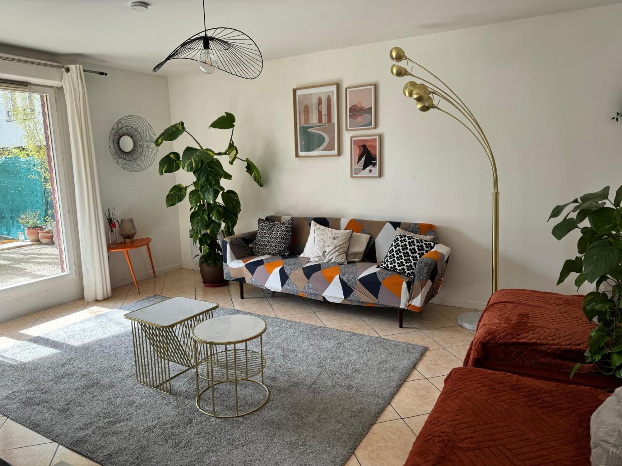 Le Jardin Du Stade By Uta House Saint-Denis  Exterior foto